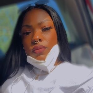 Meet your Posher, Meisha